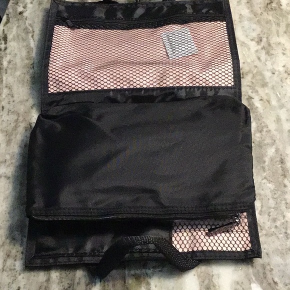 Mary Kay Brush collection with bag - Picture 5 of 8